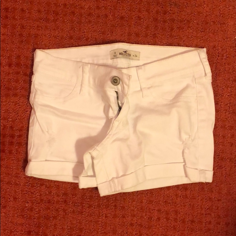 Cute white middie shorts